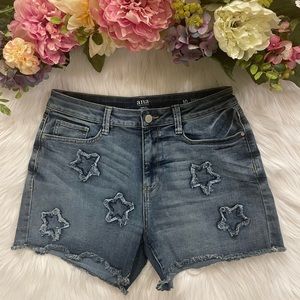 a.n.a. Indigo Star Denim Shorts (Med. Wash - Size 10) Pre-owned